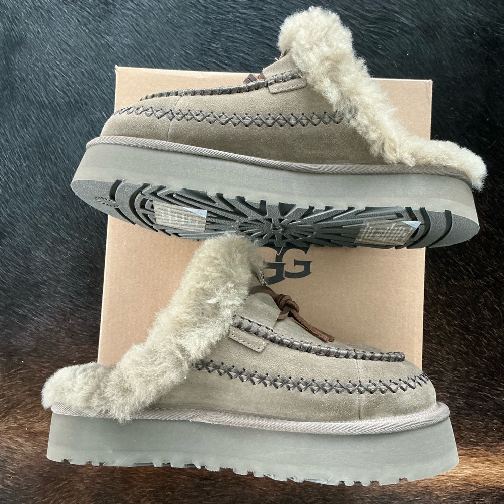 UGG Disquette Alpine in Hickory Size 7